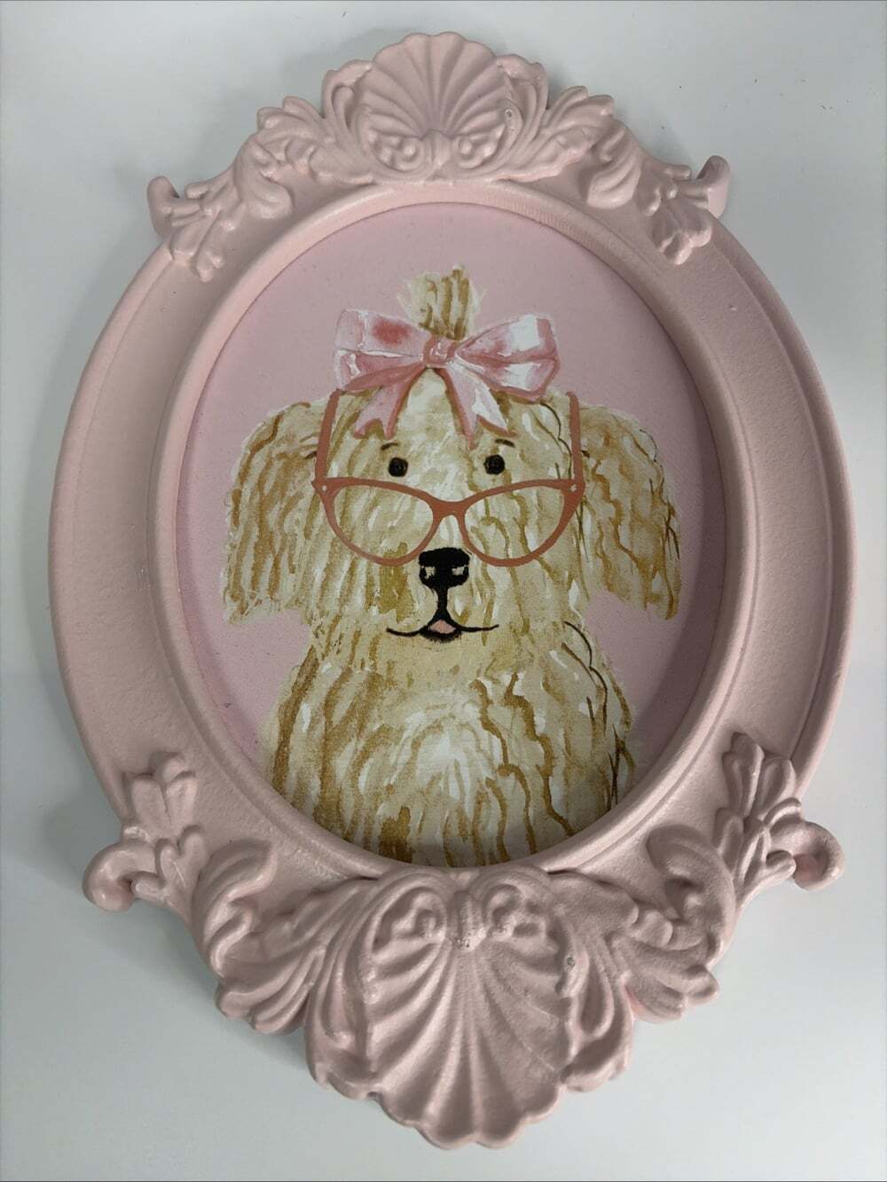 Fluffy Doodle Print Scalloped Pink Oval Frame Girlie